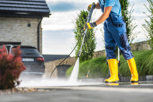 Why Choose Our Certified Pressure Washing Experts for Your Project Needs in Warren, MN?